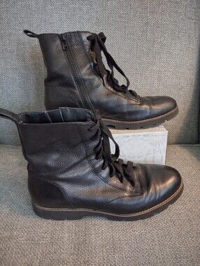 Vionic Leather Zip Boot(9)
